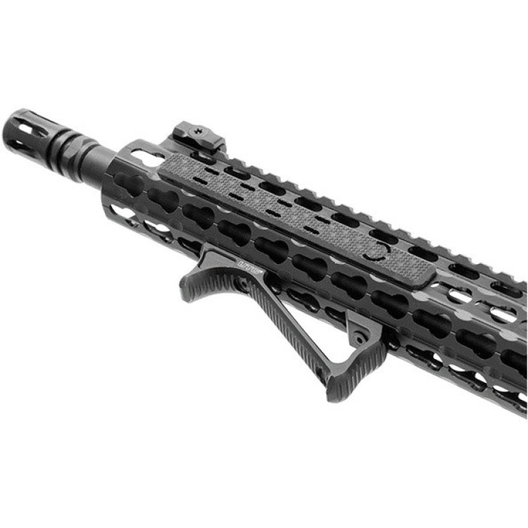 Упор Leapers UTG Ultra Slim Angled Foregrip. Keymod. Black