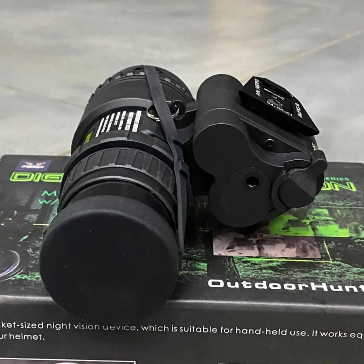 Монокуляр нічного бачення Spina optics PVS-18, 1х32 цифровий, кріплення на шолом + підсумок