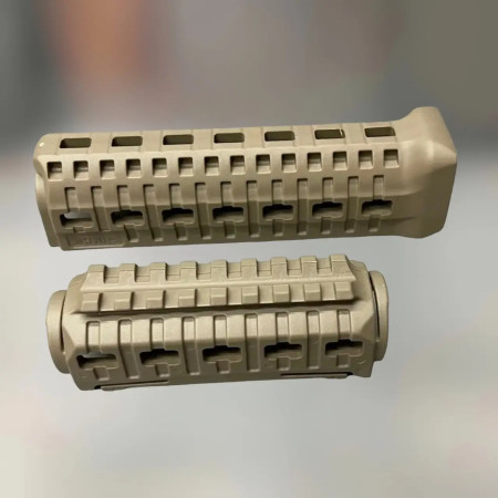 Цевье на АК 47/74 DLG TACTICAL (DLG-133), полимерное, цвет Койот, 1 планка пикатинни, с креплением M-LOK Цевье на АК 47/74 DLG TACTICAL (DLG-133), полимерное, цвет Койот, 1 планка пикатинни, с креплением M-LOK