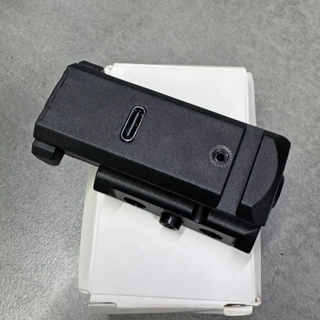 Лазерный целеуказатель Spina Optics LS64R, красный луч, крепление на Picatinny